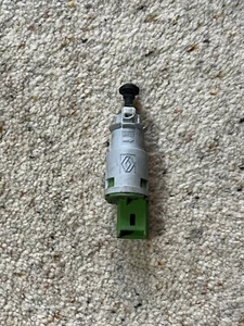 Renault Clio MK4 2013-2017 Clutch Pedal Position Sensor Green 8200276360 - Picture 1 of 3
