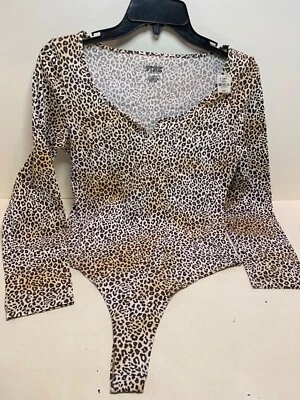 Traje de cuerpo Victorias Secret ROSA manga larga logotipo de leopardo guepardo mediano Foto 1 de 4