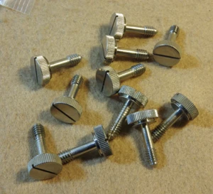11 Stück - Schlitz/Gerändelte unverlierbare Schraube, 1/4-20 Gewinde, 7/8" lang unter Kopf - Bild 1 von 4