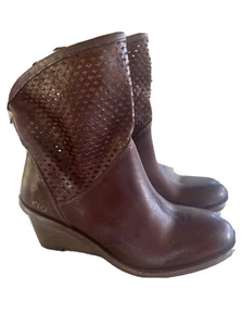 Bed Stu Duchess Rústica Teca Talla 10 NUEVO Cuero Perforado Botines Cuña Bota - Imagen 1 de 11
