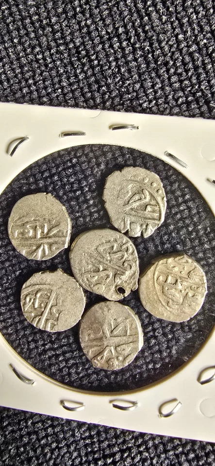 RARE!!! 17th Century Silver Coin of CHHATRAPATI SHIVAJI MAHARAJ - Maratha Empire - Image 1 of 4