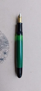 PENNA STILOGRAFICA VINTAGE PELIKAN 120 pennino EF verde e nero Germania senza tappo - Foto 1 di 16