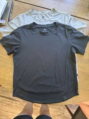 Camiseta REI Coop manga corta negra para mujer talla mediana SF9814731 Foto 1 de 4