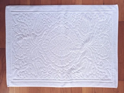 RHOMTUFT * Flora * Duschvorleger * 63 x 87 * Natur-Weiß * BW * Badematte - Bild 1 von 4