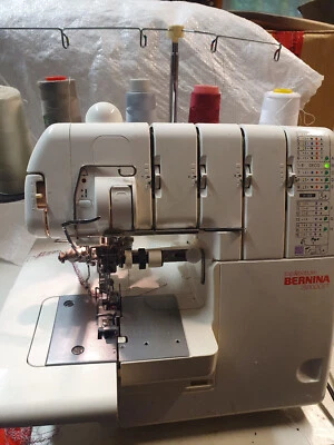 BERNINA 2500 DCET Overlock/Coverlock  Top & Bottom - Bild 1 von 4