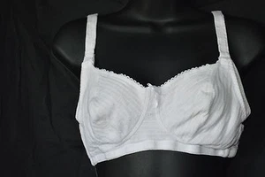 Nursing Bra Small White Wire Free No Padding Maternity Bra Hooks Striped - Picture 1 of 9