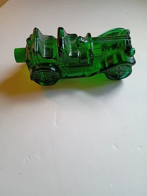 Vintage AVON bottle Green Car "Straight Eight" Wild Country After Shave Full - Image 1 of 4