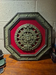 Vintage Mexican ONIX TECALI Octagon Sculpture Wall Plaque Red Velvet Accent A9 - Picture 1 of 8