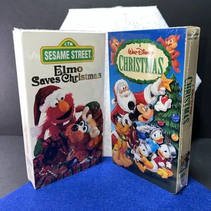 🎄 Disney Christmas + Elmo Saves Christmas VHS Lot New Sealed Holiday Classics - Imagen 1 de 8
