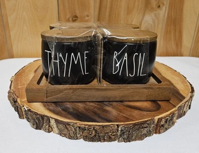 Tarros/bodegas de especias negras mate Rae Dunn con tapas de madera y bandeja nuevos con etiquetas  Foto 1 de 4