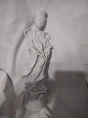Винтажная фарфоровая статуэтка азиатской богини Гуань Инь Homco Blanc de Chine 12 дюймов высота - Изображение 1 из 4