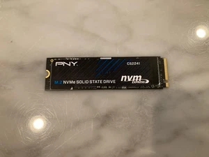 Disque SSD 1 To PNY CS2241 M.2 NVMe Solid State Drive - Photo 1/2
