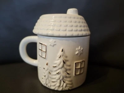 Porzellan Tasse mit Deckel Haus Weihnachten - Bild 1 von 4