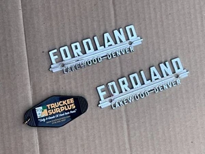 Fordland Lakewood Denver Colorado Chrome Dealership Emblem Badge Logo PAIR - Bild 1 von 4