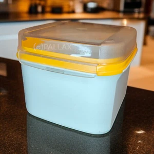 TUPPERWARE A87 BELLEVUE BEHÄLTER 2,6 L GELB WEISS VORRATSDOSE - Picture 1 of 2