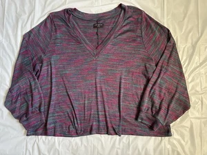 Lane Bryant Long Sleeve Multicolor (green And Red)V-neck Knit Top Size 26/28 - Picture 1 of 7