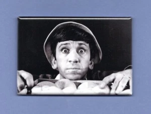 ELENCO DE LA ISLA DE GILLIGAN *IMÁN DE NEVERA 2X3* COMEDIA DE SITUACIÓN ISLA NAUFRAGIO TRIPULACIÓN - Imagen 1 de 2