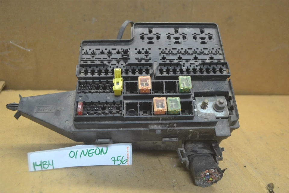 00-01 Dodge Neon Fuse Box Junction OEM P04794716AA Module 756-14b4  - Image 1 of 4