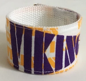Minnesota Vikings Armband Pro Football Fan Ausrüstung Team Bekleidung NFL Game Shop MN - Bild 1 von 3