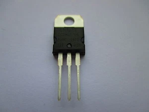 10 X LM317T LM317 Adjustable Voltage Controller TO220 - Picture 1 of 5