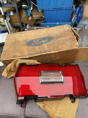 NOS 1974-1976 FORD TORINO LH TAIL LAMP LENS D4OZ-13450-B - Image 1 of 4