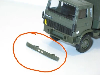 Solido, 1 Metal Painted Khaki Bumper for the Military Truck Renault TRM (R87) - Image 1 of 3