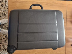 2 Valigie Uguali Leggerissime E Resistenti - Foto 1 di 11