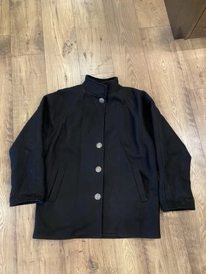 Chaqueta de lana Johnson Woolen Mills para mujer pequeña negra con botones Foto 1 de 4