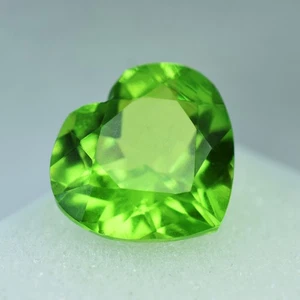 Rare Green Peridot Heart Cut A Quality Certified Loose Gemstones 9 Ct Ring Size - Picture 1 of 7