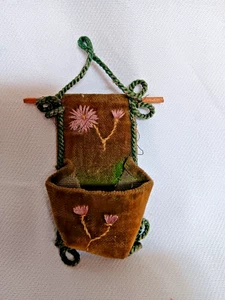 Puppenstube antiker Wandbehang Wandzeitungshalter Briefständer Aufbewahrung Samt - Picture 1 of 8