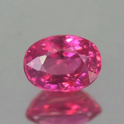 0.33CT CHARMING VVS UNHEATED UNTREATED OVAL PINKISH RED RUBY NATURAL - Image 1 of 3