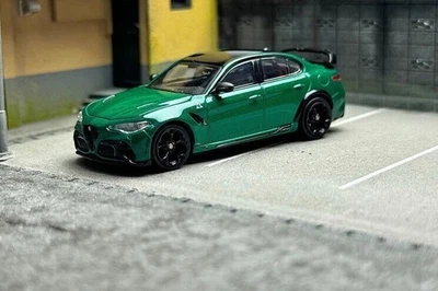 Литая модель автомобиля из сплава 1/64 Alfa Romeo Giulia GTAm - Изображение 1 из 4