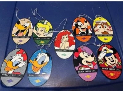 Juego completo de etiquetas de equipaje de desembarque Disney Cruise Line (9) incluye RARO ARIEL Foto 1 de 3