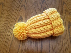 Newly handknitted acrylic yellow color 12-24m size unisex toddler hat-gift idea - Picture 1 of 4