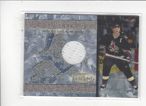 2000-01 Topps Gold Label Keith Tkachuk JERSEY Coyotes