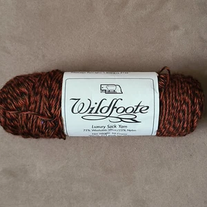 1 Skein Wildfoote Luxury Sock Yarn by Brown Sheep (75% Wool/25% Nylon) 3 Colors - Picture 1 of 25
