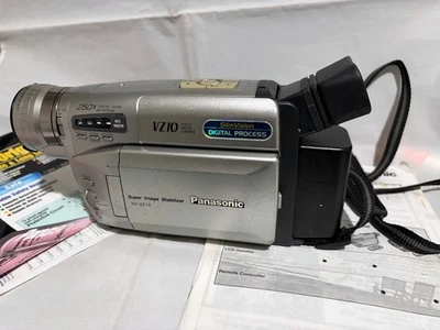PANASONIC NV-VZ10B VHS-C  250X OPTICAL ZOOM CAMCORDER/ACCESSORIES FULLY WORKING - Image 1 of 4