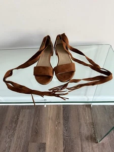 $395 STUART WEITZMAN SUEDE CORBATA STRAP LACE UP SANDALS SIZE 8 - Picture 1 of 11