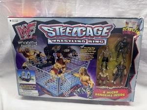 Neu WWF Micro Bend-ems Stahlkäfig Ring Set & Figuren Box beschädigt - Bild 1 von 6