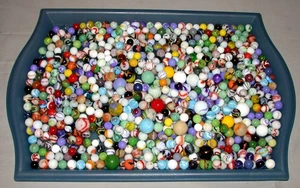 Vintage 700 Akro Agate & Glass Swirl Various Size Styles Colors Marbles - Picture 1 of 1