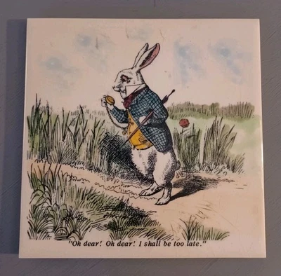 Vintage verzierte Keramikfliese - Florian Studios, Puddletown - Alice im Wunderland - Bild 1 von 4
