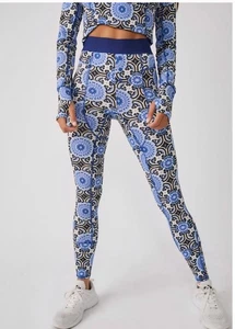 Free People FP Movement Fireside Printed Base Layer Leggings Size Small Highrise - Picture 1 of 8