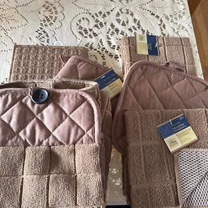 7 Piece Towel Set 1 Pot Mitt/ 1 Mitt/1 Dry Mat/2dish And /2 Towel One Stove Han - Picture 1 of 4