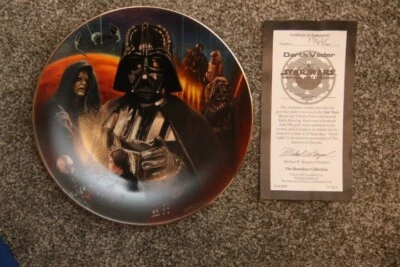 Star Wars Heroes and Villains Hamilton Plate Collection Darth Vader Plate - Image 1 of 3