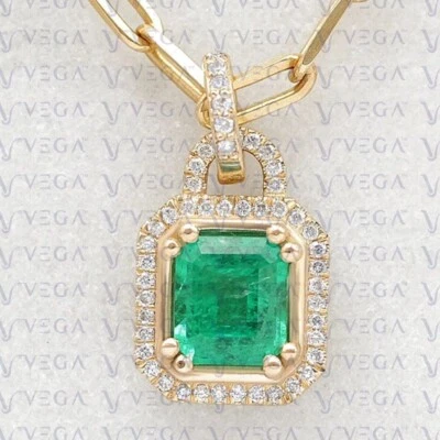 7.00Crt Emerald Natural Emerald & Diamond Solid 14K Yellow Gold No Chain Pendant - Image 1 of 4