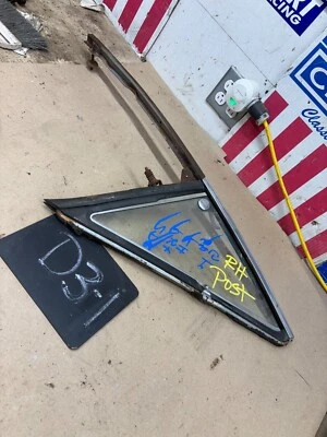 1966 1967 66 67 Pontiac GTO TEMPEST LEMANS POST CAR RIGHT WING VENT GLASS WINDOW - Image 1 of 4