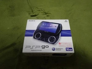 SONY PSP go Black - Picture 1 of 3
