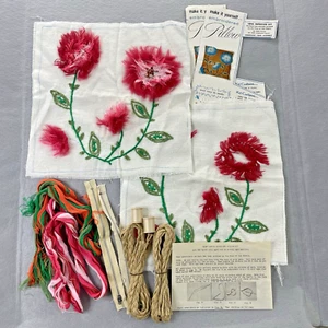 Kit cuscini 14" girasole ricamato (2) vintage anni 70 aperto-avviato-NON completo - Foto 1 di 7