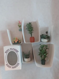 Miniatur Puppenhaus Kunsthandwerk verschiedene Blumen und Pflanzen Maßstab 1:12 NEU!!!! - Bild 1 von 1