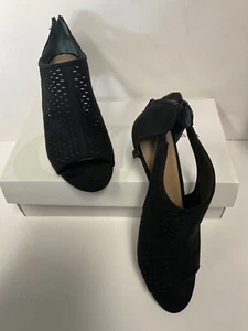 Style & Co Haddiee Black Faux Leather Round Peep Toe Ankle Shooties Size 10 - Picture 1 of 11
